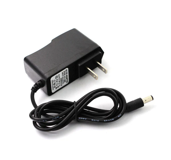 Adaptador Cargador 110V a 9V 1A (Plug DC 5.5mm x 2.1mm)